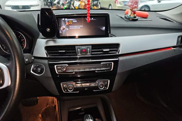 Used BMW X1 2016 sDrive18Li Fashion Model Audio And AC Panel