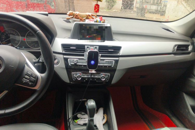 Used BMW X1 2016 sDrive18Li Premium Edition Audio And AC Panel
