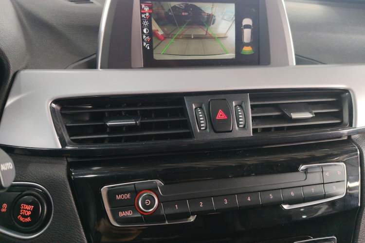 Used BMW X1 2016 sDrive18Li Premium Edition Audio And AC Panel