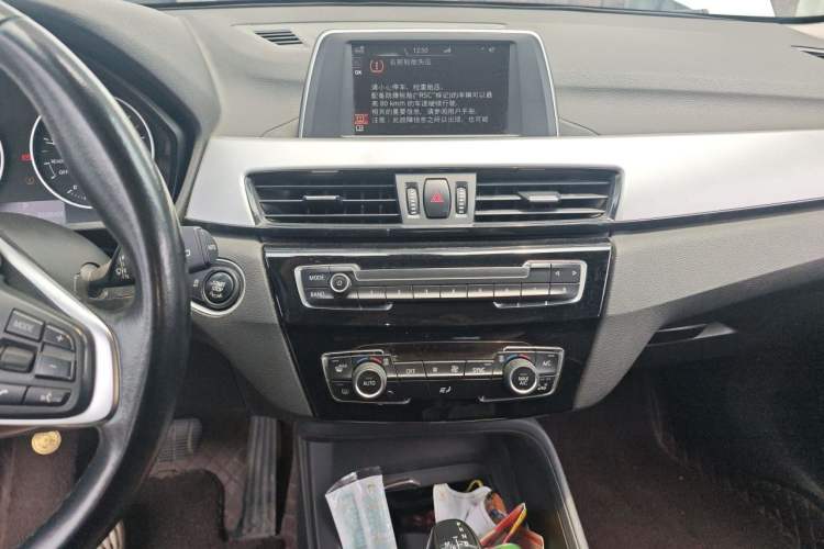 Used BMW X1 2016 sDrive18Li Fashion Model Audio And AC Panel