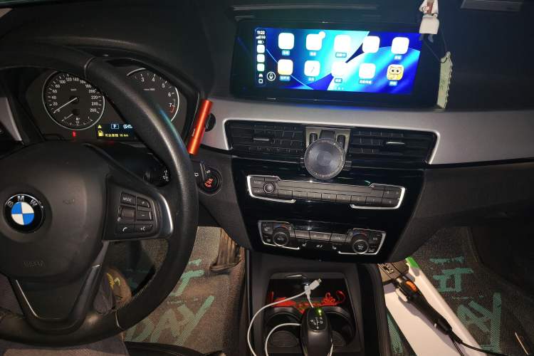 Used BMW X1 2016 sDrive18Li Premium Edition Audio And AC Panel