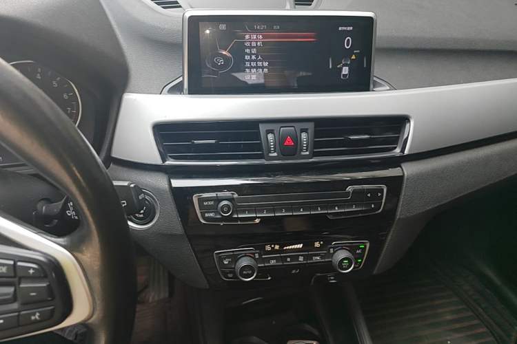 Used BMW X1 2016 sDrive18Li Fashion Model Audio And AC Panel