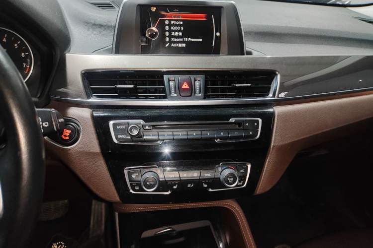 Used BMW X1 2016 sDrive18Li Luxury Model Audio And AC Panel