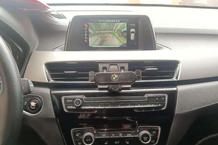 Used BMW X1 2016 sDrive18Li Premium Edition Audio And AC Panel