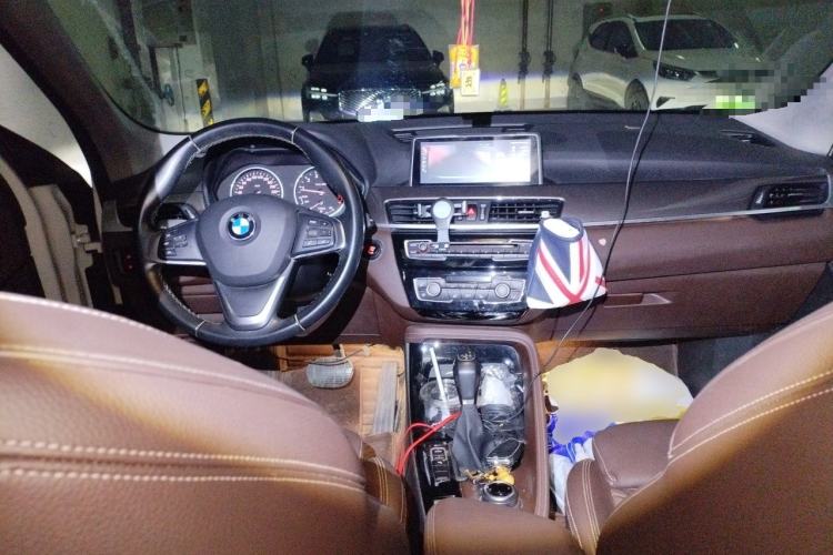 Used BMW X1 2016 xDrive20Li Luxury Model Center Console