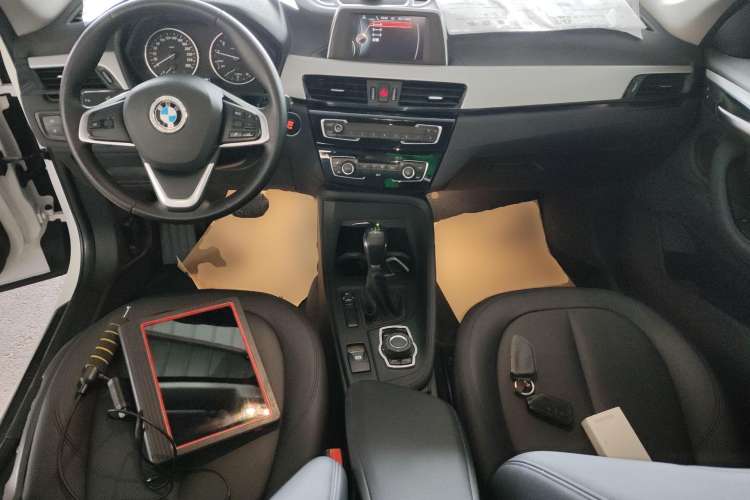 Used BMW X1 2016 sDrive18Li Fashion Model Center Console