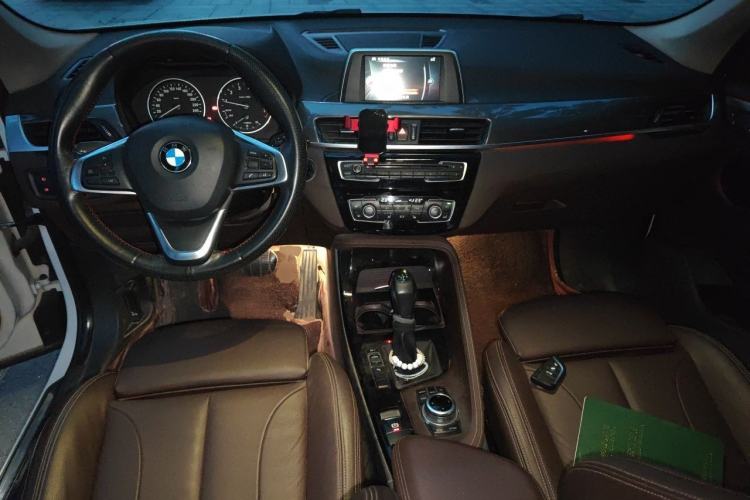 Used BMW X1 2016 sDrive20Li Luxury Model Center Console