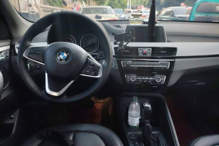 Used BMW X1 2016 sDrive18Li Premium Edition Center Console