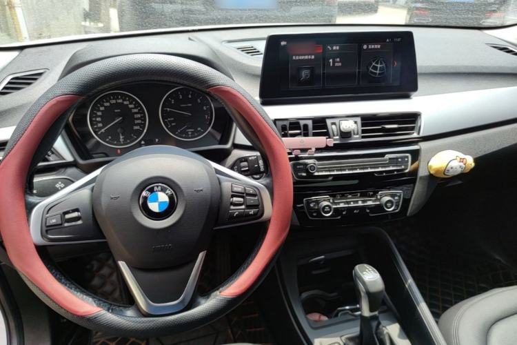 Used BMW X1 2016 sDrive18Li Premium Edition Center Console