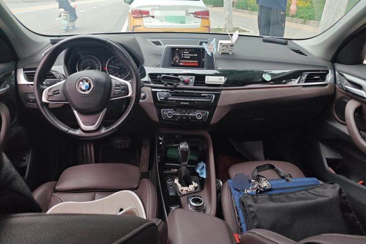 Used BMW X1 2016 sDrive20Li Luxury Model Center Console