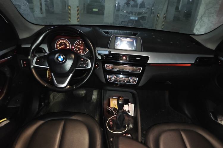 Used BMW X1 2016 sDrive18Li Premium Edition Center Console