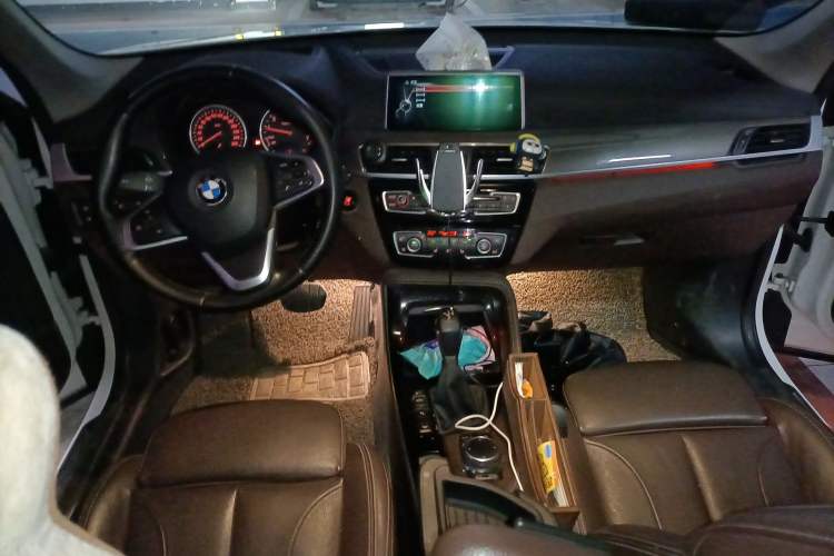Used BMW X1 2016 xDrive20Li Luxury Model Center Console