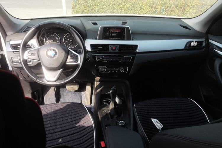 Used BMW X1 2016 sDrive18Li Premium Edition Center Console
