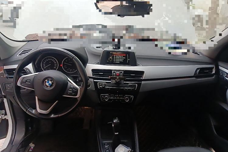 Used BMW X1 2016 sDrive18Li Premium Edition Center Console