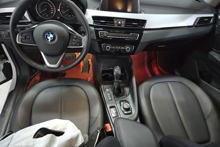 Used BMW X1 2016 sDrive18Li Premium Edition Center Console