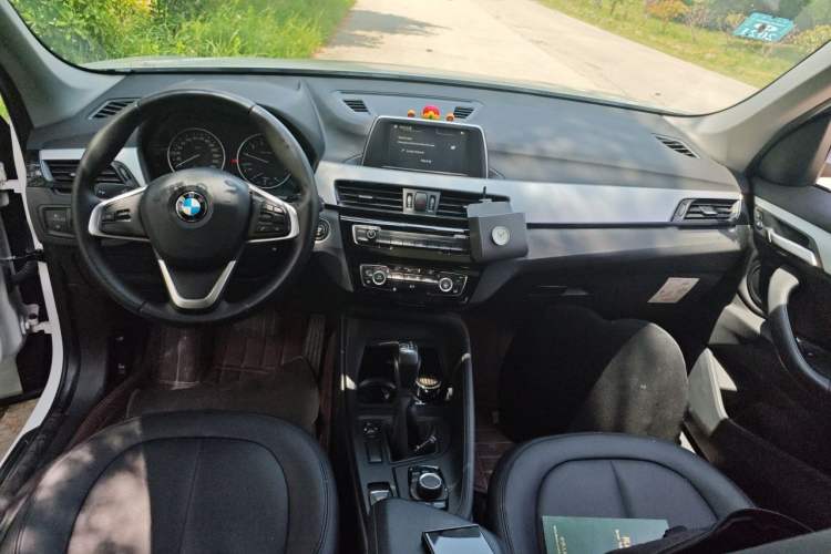Used BMW X1 2016 sDrive18Li Fashion Model Center Console