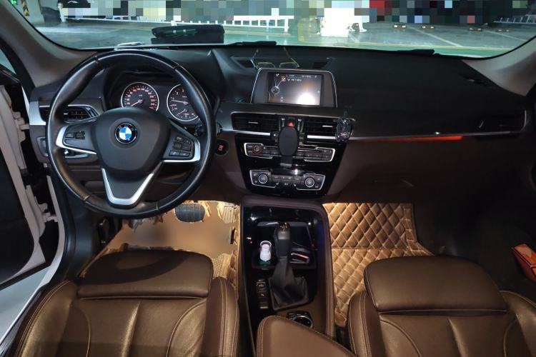 Used BMW X1 2016 sDrive20Li Luxury Model Center Console