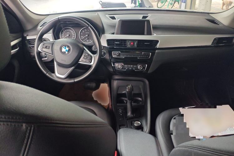 Used BMW X1 2016 sDrive18Li Premium Edition Center Console