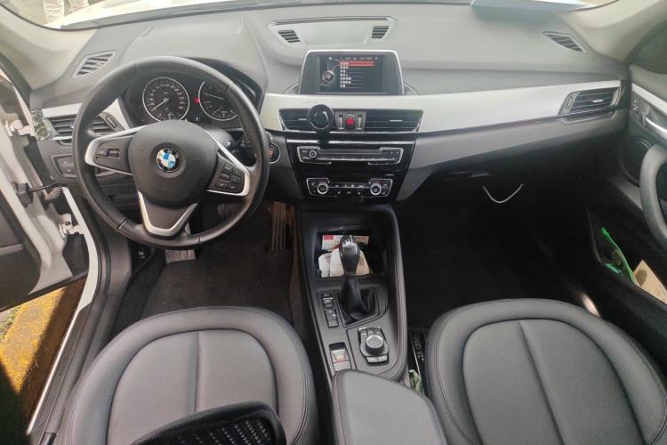 Used BMW X1 2016 sDrive18Li Premium Edition Center Console