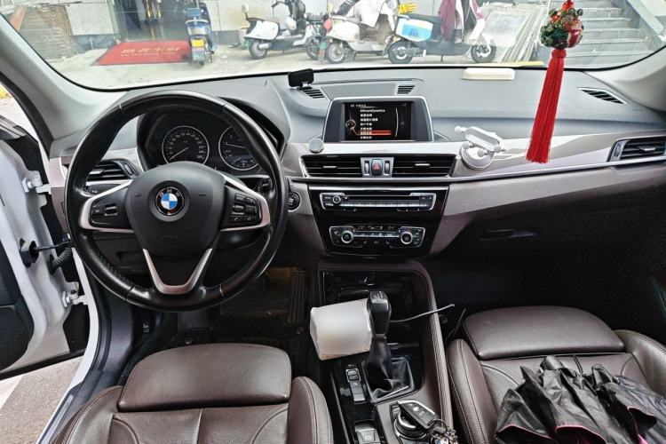 Used BMW X1 2016 sDrive20Li Luxury Model Center Console