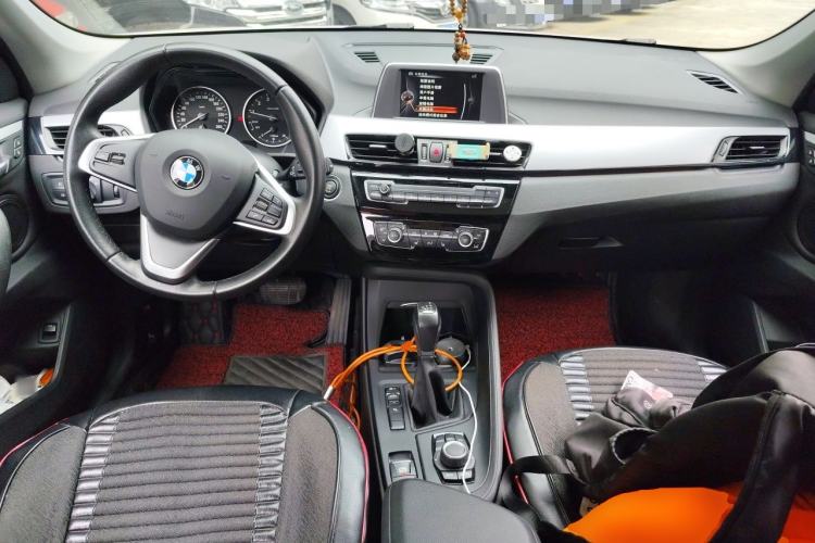 Used BMW X1 2016 sDrive18Li Premium Edition Center Console