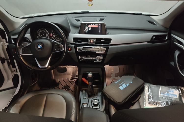 Used BMW X1 2016 sDrive18Li Fashion Model Center Console