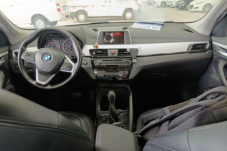 Used BMW X1 2016 sDrive18Li Fashion Model Center Console