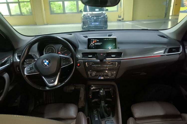 Used BMW X1 2016 xDrive20Li Luxury Model Center Console