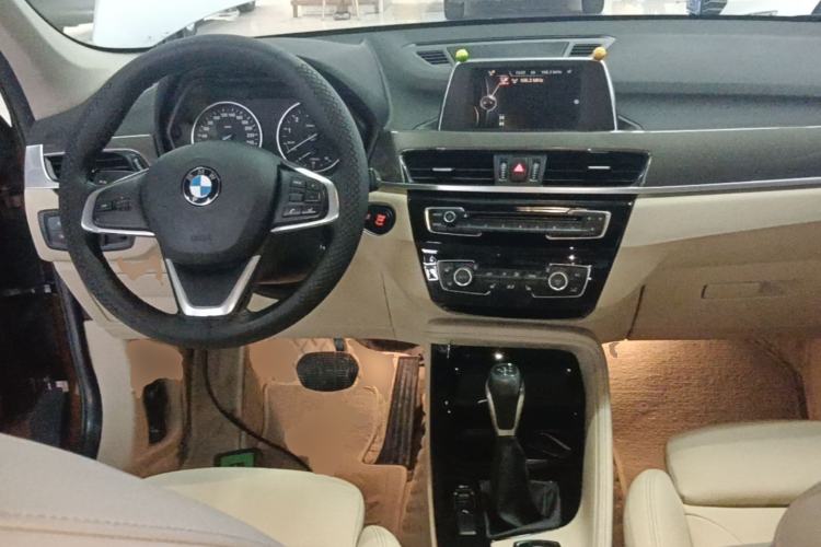 Used BMW X1 2016 sDrive18Li Luxury Model Center Console