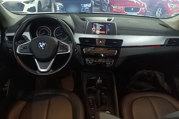 Used BMW X1 2016 sDrive18Li Premium Edition Center Console