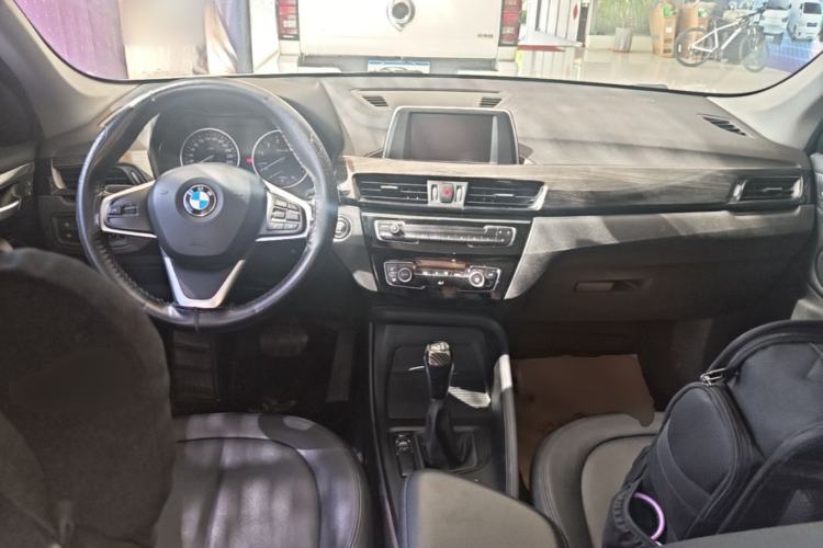 Used BMW X1 2016 sDrive18Li Fashion Model Center Console