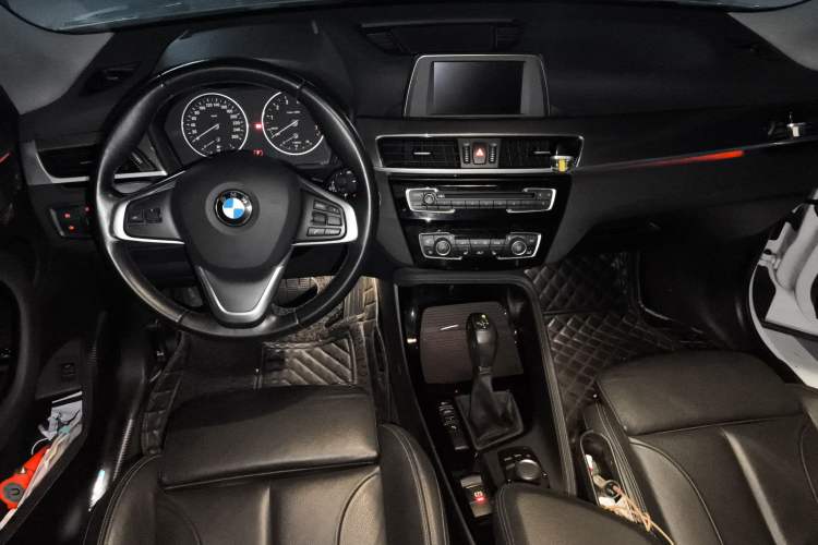 Used BMW X1 2016 sDrive18Li Luxury Model Center Console
