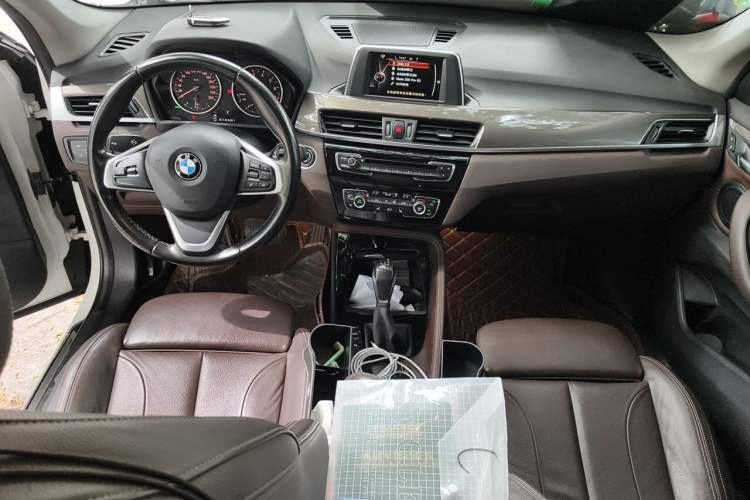 Used BMW X1 2016 sDrive20Li Luxury Model Center Console