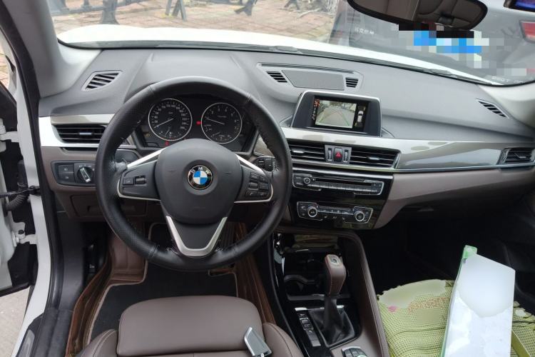 Used BMW X1 2016 sDrive18Li Luxury Model Center Console