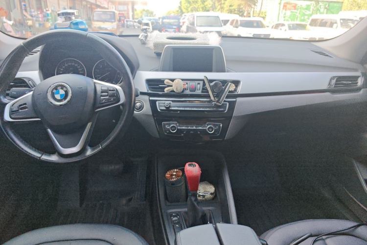 Used BMW X1 2016 sDrive18Li Premium Edition Center Console