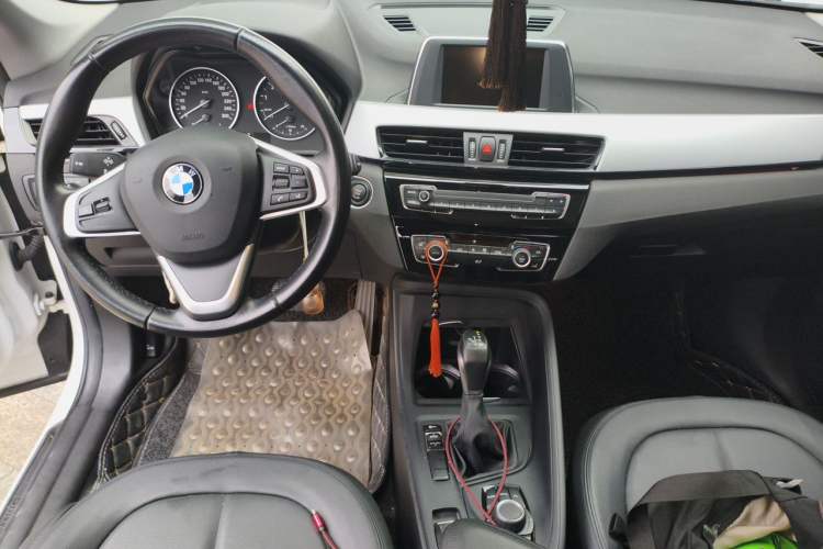 Used BMW X1 2016 sDrive18Li Fashion Model Center Console
