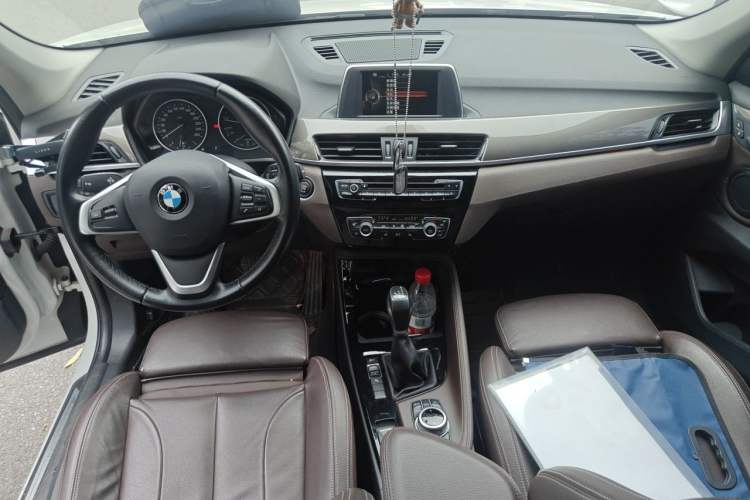 Used BMW X1 2016 sDrive20Li Luxury Model Center Console