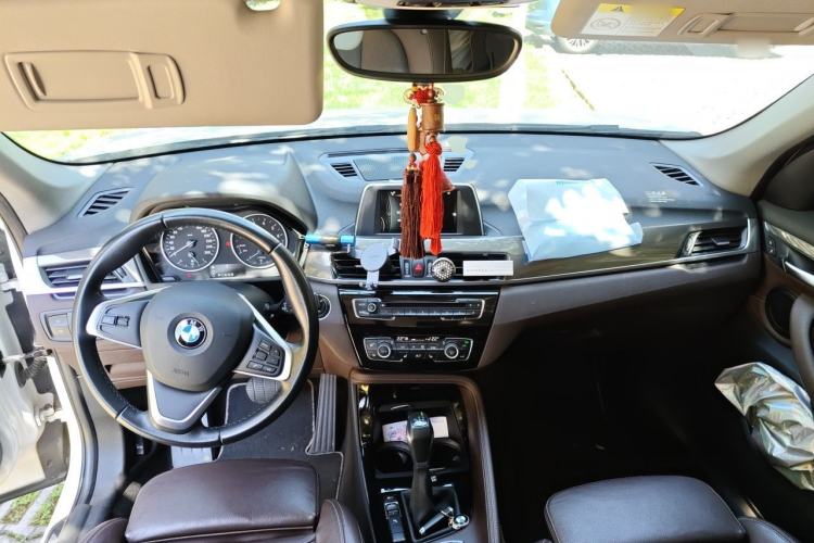 Used BMW X1 2016 sDrive18Li Luxury Model Center Console