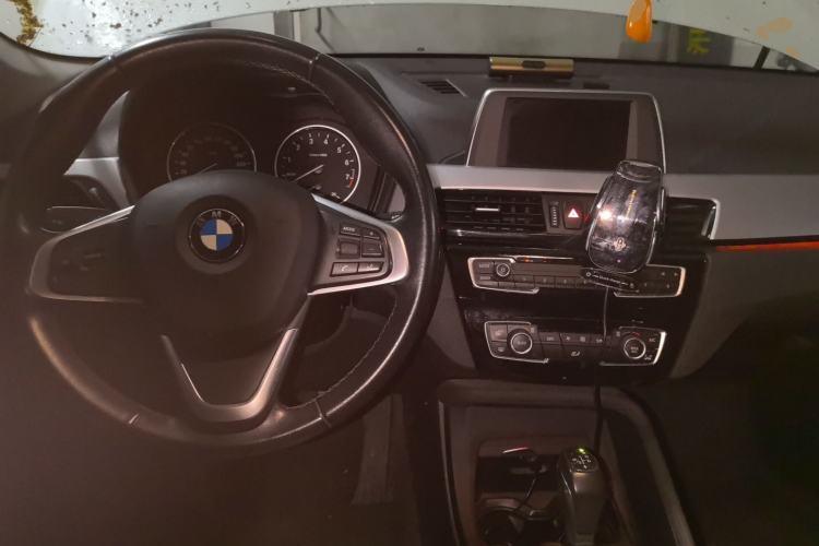 Used BMW X1 2016 sDrive18Li Fashion Model Center Console