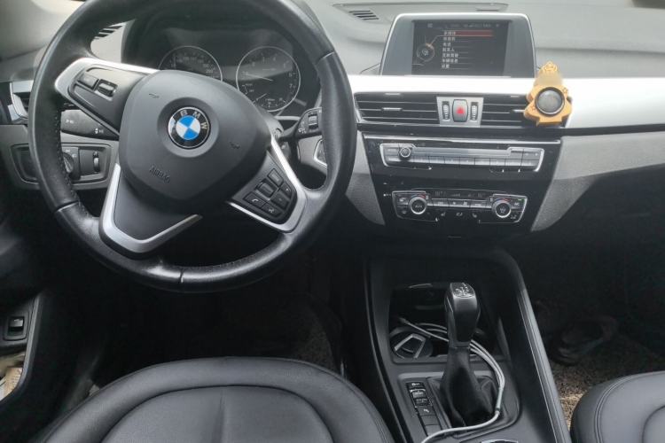 Used BMW X1 2016 sDrive18Li Premium Edition Center Console