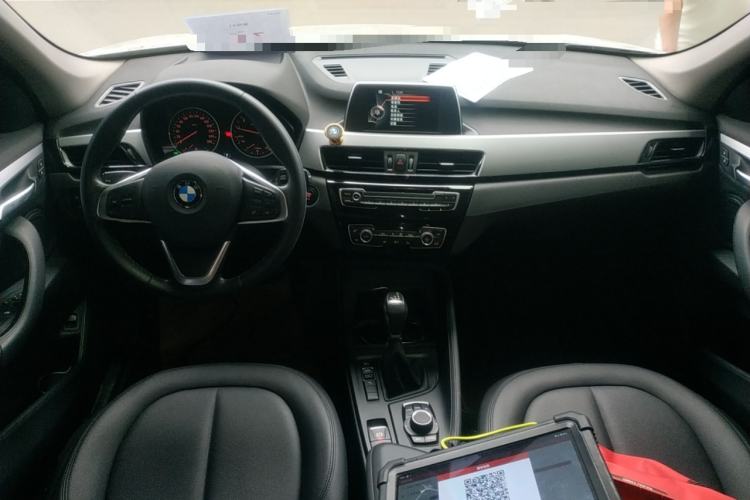 Used BMW X1 2016 sDrive18Li Premium Edition Center Console