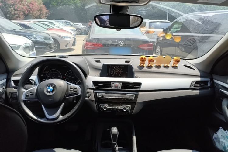Used BMW X1 2016 sDrive18Li Premium Edition Center Console