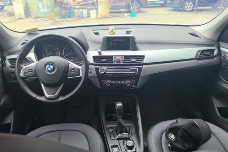Used BMW X1 2016 sDrive18Li Fashion Model Center Console