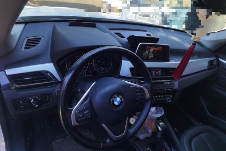 Used BMW X1 2016 sDrive18Li Premium Edition Center Console