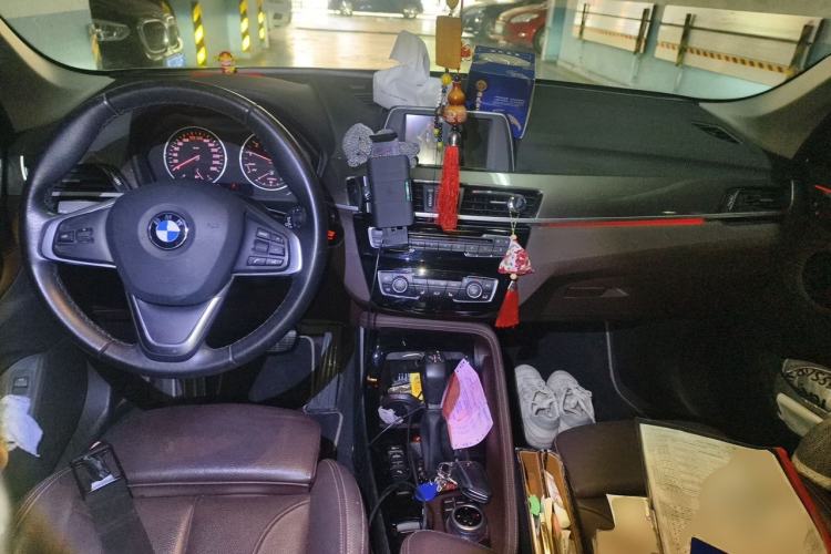 Used BMW X1 2016 sDrive20Li Luxury Model Center Console