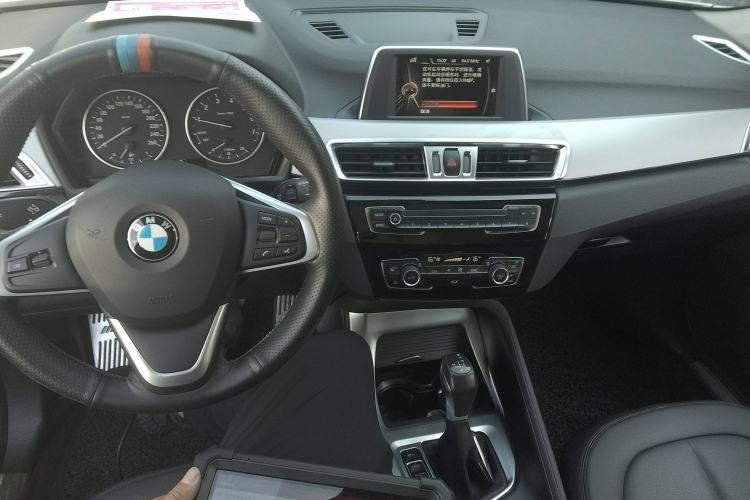 Used BMW X1 2016 sDrive18Li Fashion Model Center Console