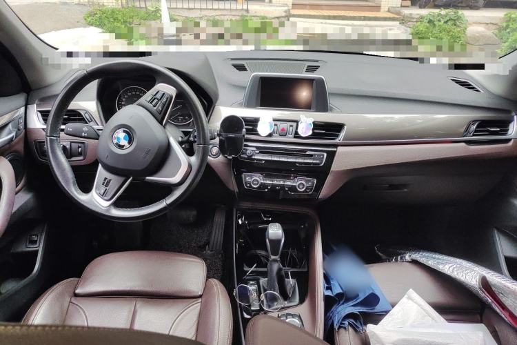 Used BMW X1 2016 sDrive18Li Luxury Model Center Console