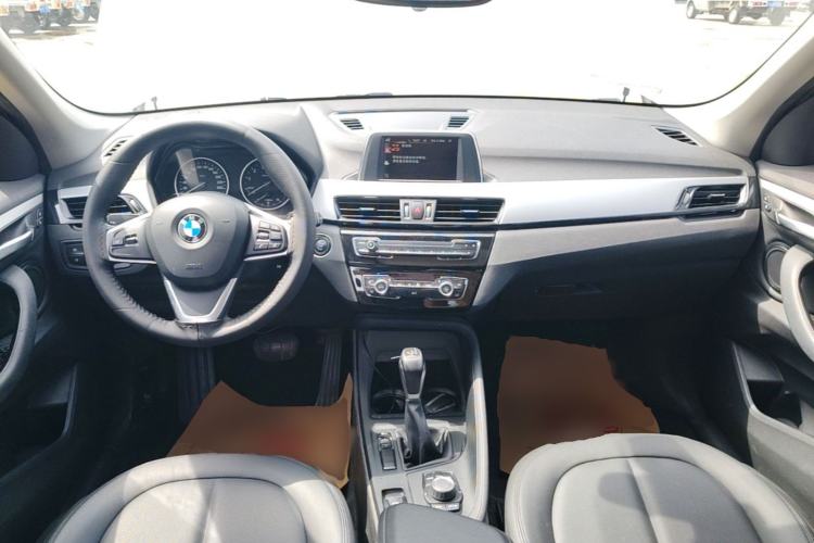 Used BMW X1 2016 sDrive18Li Fashion Model Center Console