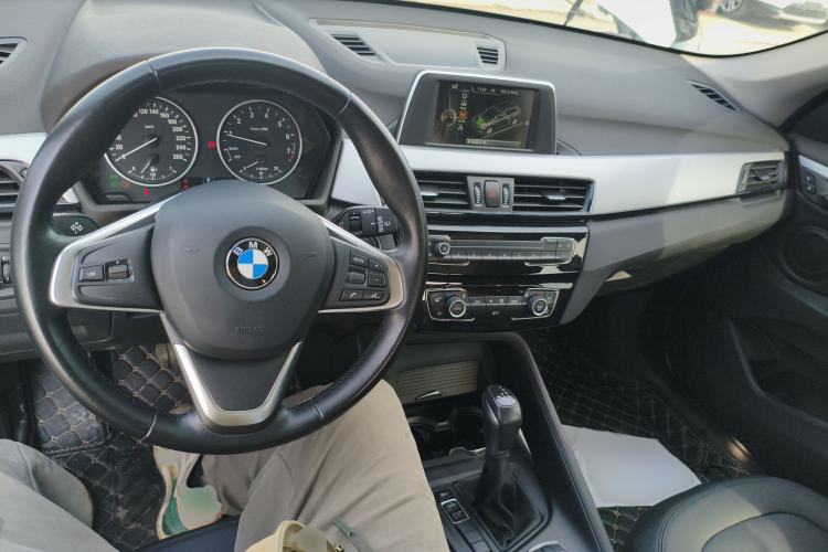 Used BMW X1 2016 sDrive18Li Fashion Model Center Console