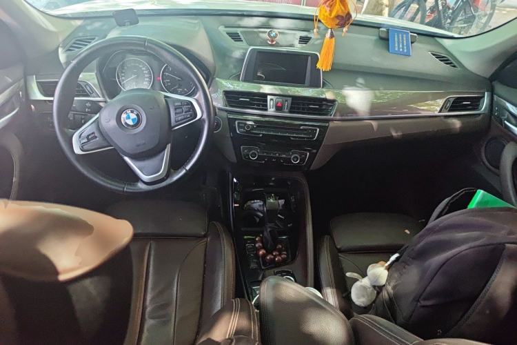 Used BMW X1 2016 sDrive18Li Luxury Model Center Console